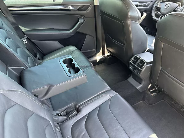 Škoda Kodiaq 2.0 TDI 4x4 DSG Style + - foto 8