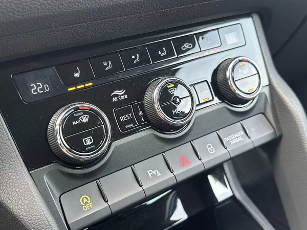 Škoda Kodiaq 2.0 TDI 4x4 DSG Style + - foto 14