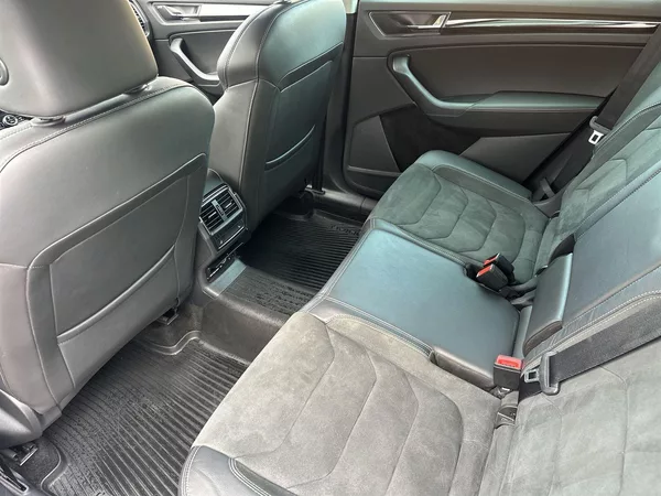 Škoda Kodiaq 2.0 TDI 4x4 DSG Style + - foto 8