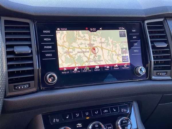 Škoda Kodiaq 2.0 TDI 4x4 DSG RS - foto 18