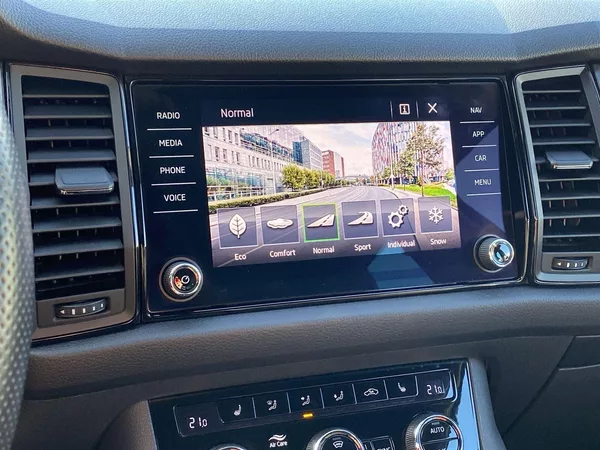 Škoda Kodiaq 2.0 TDI 4x4 DSG RS - foto 22
