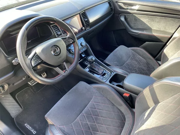 Škoda Kodiaq 2.0 TDI 4x4 DSG RS - foto 8