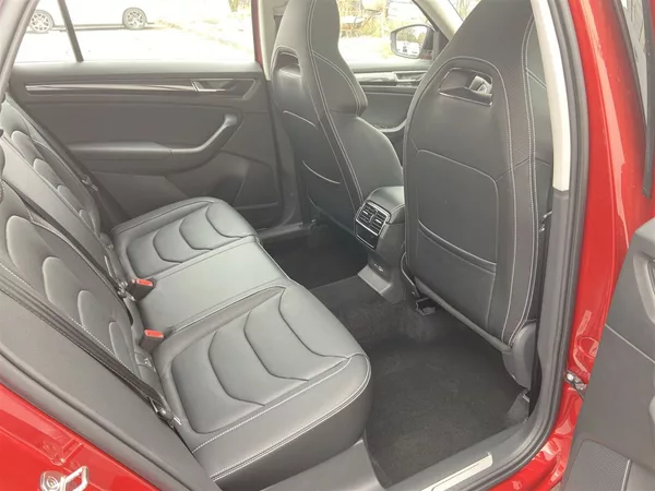 Škoda Kodiaq GT 2,0 TSI 4x4 DSG - foto 13