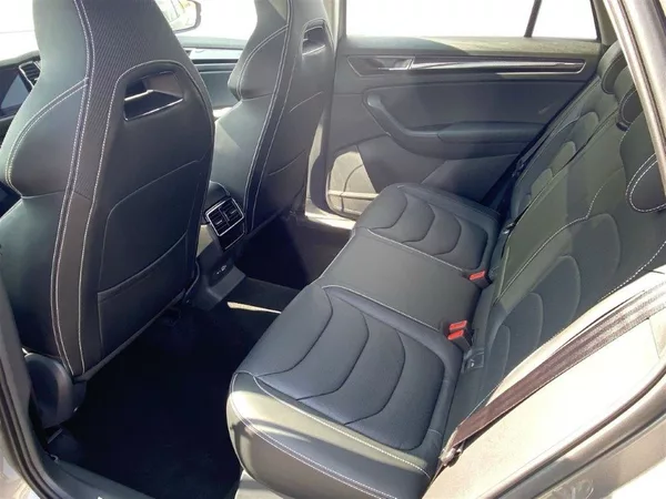 Škoda Kodiaq GT 2.0 TSI 4x4 DSG - foto 8