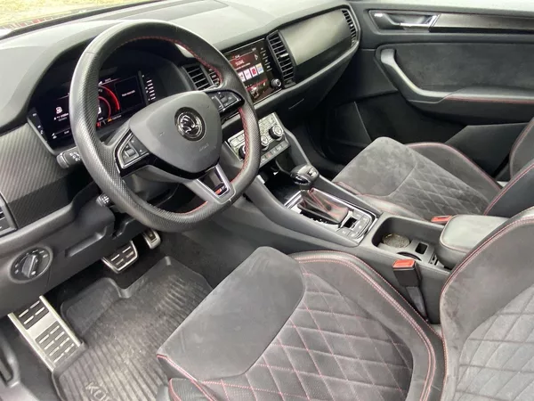 Škoda Kodiaq 2.0 TDI 4x4 DSG RS - foto 8
