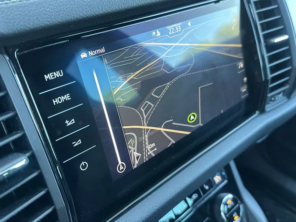 Škoda Kodiaq 2.0 TDI 4x4 DSG Sportline - foto 11