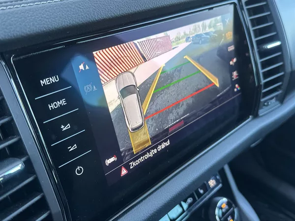 Škoda Kodiaq 2.0 TDI 4x4 DSG Sportline - foto 12