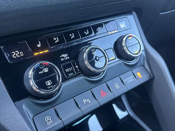 Škoda Kodiaq 2.0 TDI 4x4 DSG Sportline - foto 14
