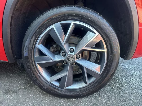 Škoda Kodiaq 2.0 TDI 4x4 DSG Sportline - foto 32