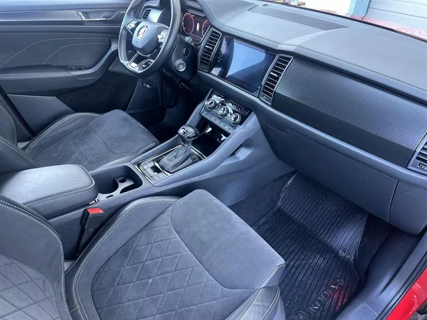Škoda Kodiaq 2.0 TDI 4x4 DSG Sportline - foto 9