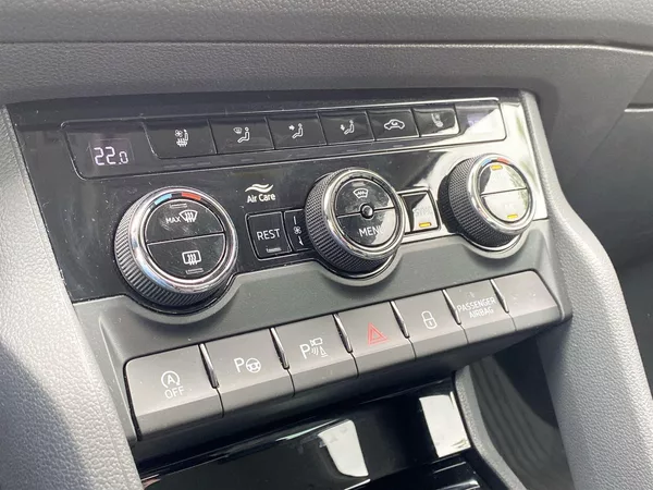 Škoda Kodiaq 2.0 TDI 4x4 DSG L&K - foto 12