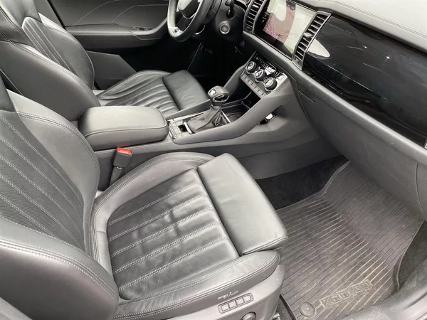 Škoda Kodiaq 2.0 TDI 4x4 DSG L&K - foto 8
