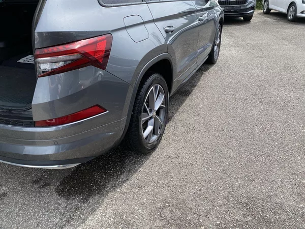 Škoda Kodiaq 2,0 TSI 4x4 DSG Sportline - foto 26