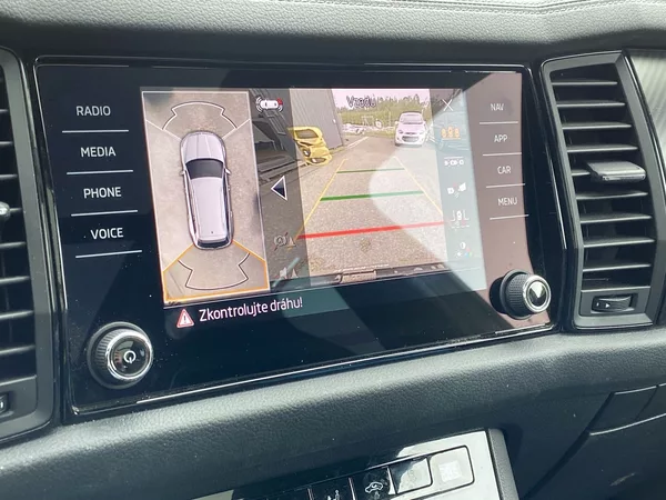 Škoda Kodiaq 2,0 TSI 4x4 DSG Sportline - foto 41