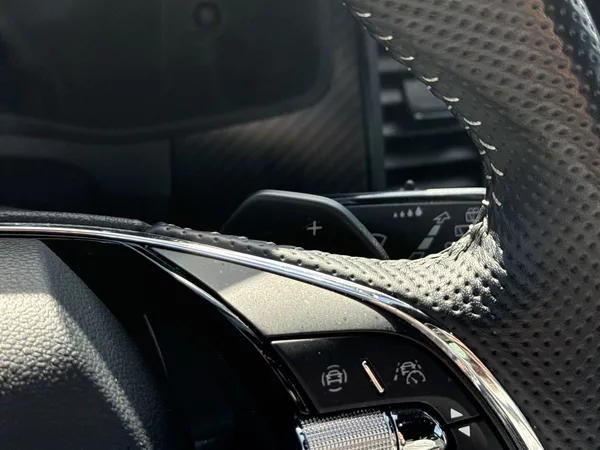 Škoda Kodiaq 2.0 TDI 4x4 DSG Sportline - foto 17
