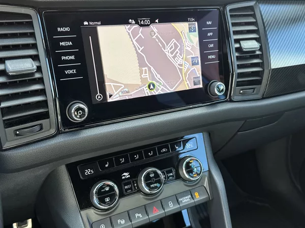 Škoda Kodiaq 2.0 TDI 4x4 DSG Sportline - foto 19