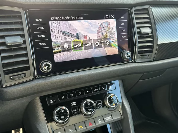 Škoda Kodiaq 2.0 TDI 4x4 DSG Sportline - foto 23