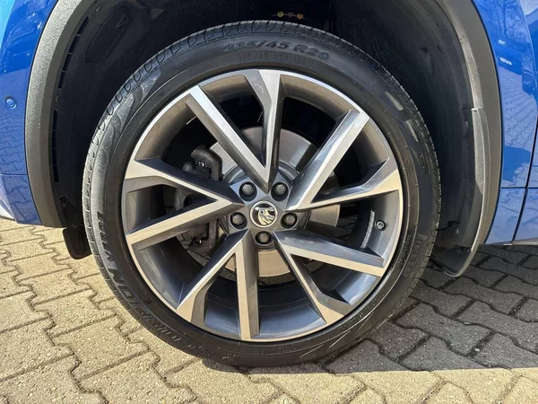 Škoda Kodiaq 2.0 TDI 4x4 DSG Sportline - foto 31