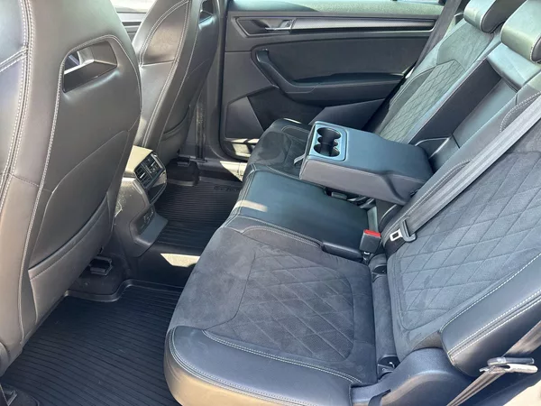 Škoda Kodiaq 2.0 TDI 4x4 DSG Sportline - foto 8