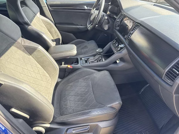 Škoda Kodiaq 2.0 TDI 4x4 DSG Sportline - foto 9