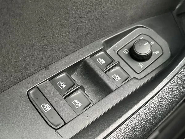 Škoda Kodiaq 2.0 TDI 4x4 DSG Sportline - foto 17