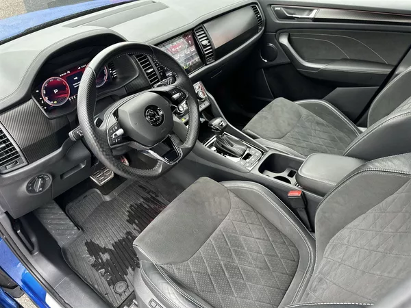 Škoda Kodiaq 2.0 TDI 4x4 DSG Sportline - foto 7