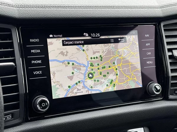 Škoda Kodiaq 2.0 TDI 4x4 DSG Sportline+ - foto 11