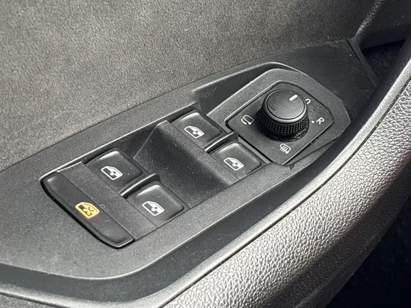 Škoda Kodiaq 2.0 TDI 4x4 DSG Sportline+ - foto 17