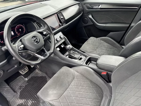 Škoda Kodiaq 2.0 TDI 4x4 DSG Sportline+ - foto 7