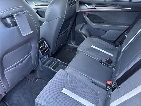 Škoda Kodiaq 2.0 TDI 4x4 DSG Sportline - foto 8