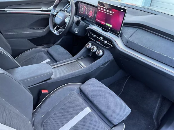 Škoda Kodiaq 2.0 TDI 4x4 DSG Sportline - foto 9