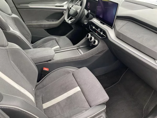 Škoda Kodiaq 2.0 TDI 4x4 DSG SportLine - foto 10