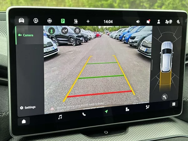 Škoda Kodiaq 2.0 TDI 4x4 DSG Sportline - foto 12