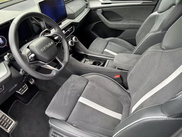 Škoda Kodiaq 2.0 TDI 4x4 DSG Sportline - foto 7