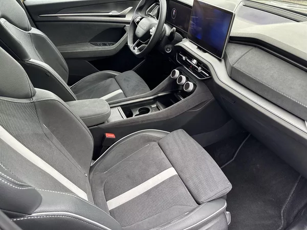 Škoda Kodiaq 2.0 TDI 4x4 DSG Sportline - foto 9