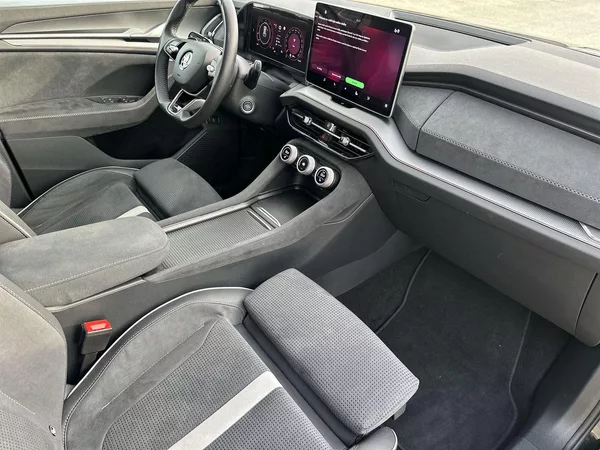 Škoda Kodiaq 2.0 TDI 4x4 DSG Sportline - foto 9
