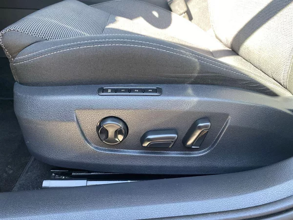 Škoda Superb Combi 2.0 TDI DSG Style - foto 25