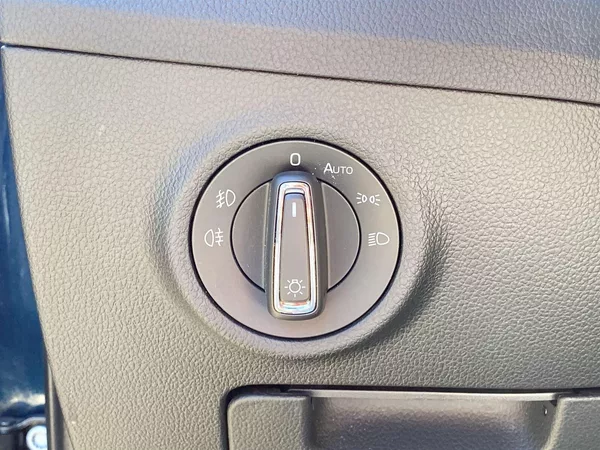 Škoda Superb Combi 2.0 TDI DSG Style - foto 26