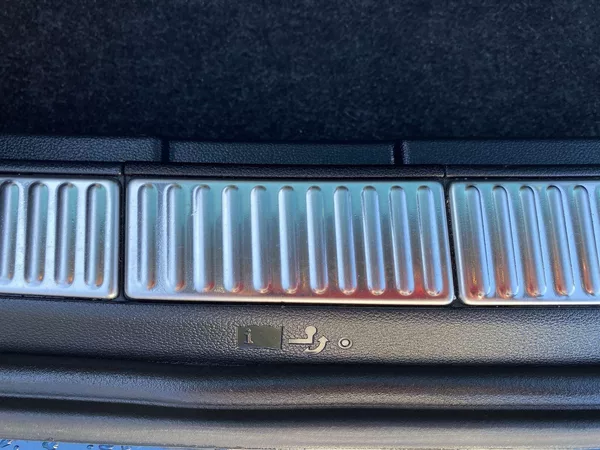 Škoda Superb Combi 2.0 TDI DSG Style - foto 28