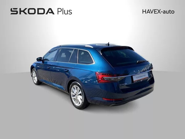 Škoda Superb Combi 2.0 TDI DSG Style - foto 34