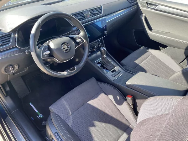 Škoda Superb Combi 2.0 TDI DSG Style - foto 6