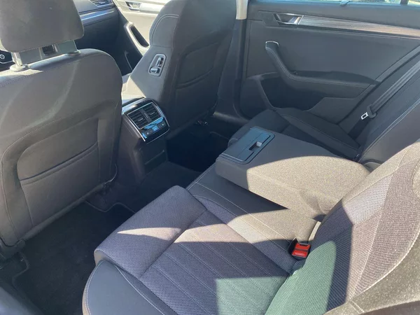 Škoda Superb Combi 2.0 TDI DSG Style - foto 7