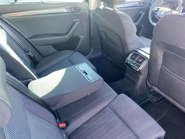 Škoda Superb Combi 2.0 TDI DSG Style - foto 9
