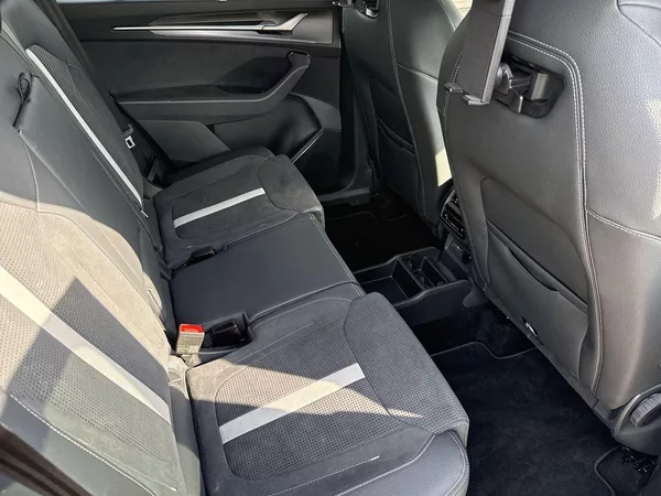 Škoda Kodiaq 2.0 TDI 4x4 DSG Sportline - foto 10