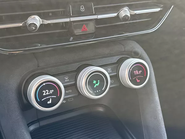 Škoda Kodiaq 2.0 TDI 4x4 DSG Sportline - foto 14