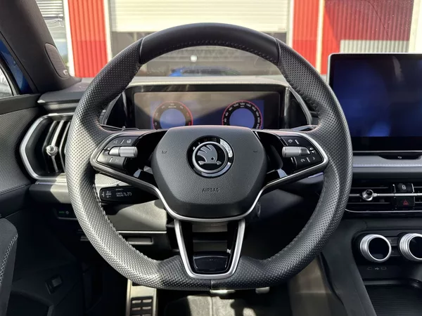 Škoda Kodiaq 2,0 TDI 142KW 4x4 DSG Sportlin - foto 19