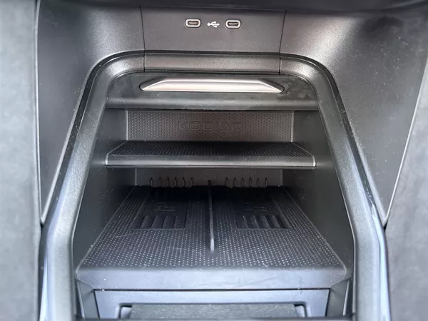 Škoda Kodiaq 2,0 TDI 142KW 4x4 DSG Sportlin - foto 23