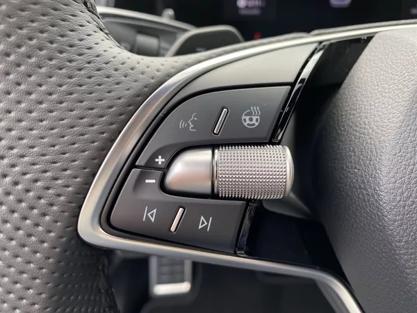 Škoda Kodiaq 2,0 TDI 142 kW 4x4 DSG Sportli - foto 19