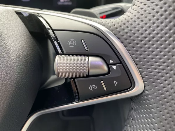 Škoda Kodiaq 2,0 TDI 142 kW 4x4 DSG Sportli - foto 21
