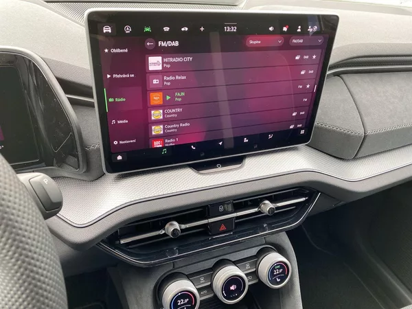 Škoda Kodiaq 2,0 TDI 142 kW 4x4 DSG Sportli - foto 22